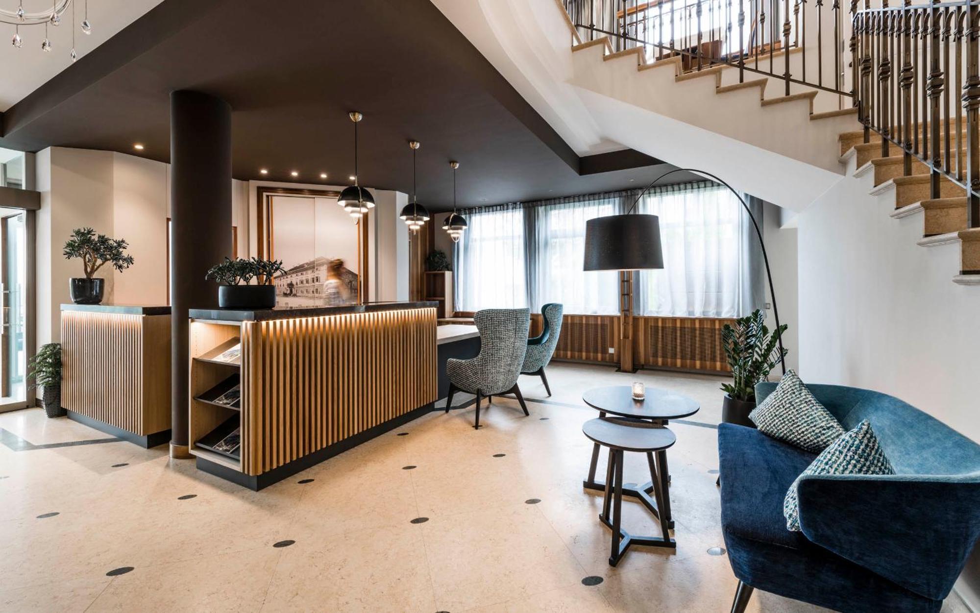 Hotel Post Alpine Cityflair Bruneck